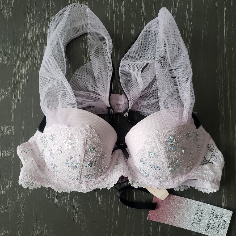 Victoria's Secret 34B London Fashion Show Bra 2014 New with Tags